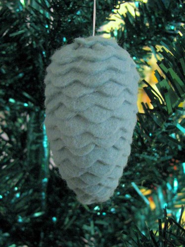 basic pinecone ornament