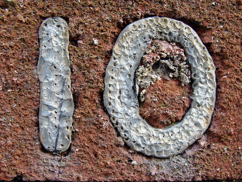 No 10 - embedded brick