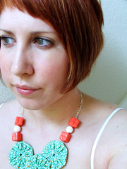me green&orange yoyo necklace