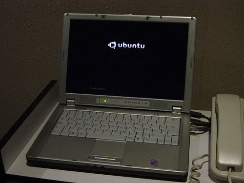 Mi Dell  Inspiron 710m con Ubuntu Linux