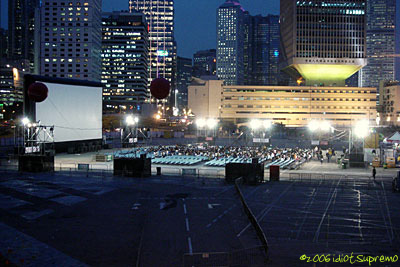 第三十屆香港國際電影節添馬艦露天吹氣銀幕電影嘉年華