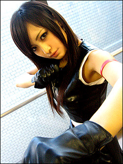 I want to clone this hot Tifa cosplayer