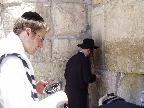 Jews praying at Wailing Wall