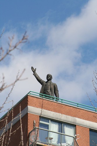 Lenin leading the lower east side