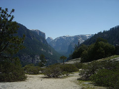 Yosemite - View into the Valley