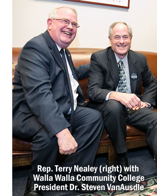 Rep. Terry Nealey with WWCC President Steven VanAusdle