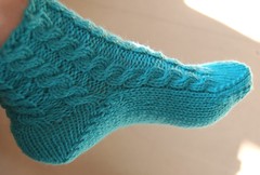 one cabled footie