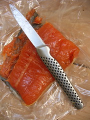 lox with knife