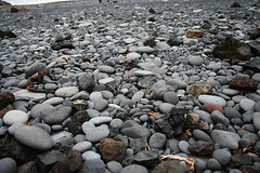 The pebble beach at DjÃºpalÃ³nssandur