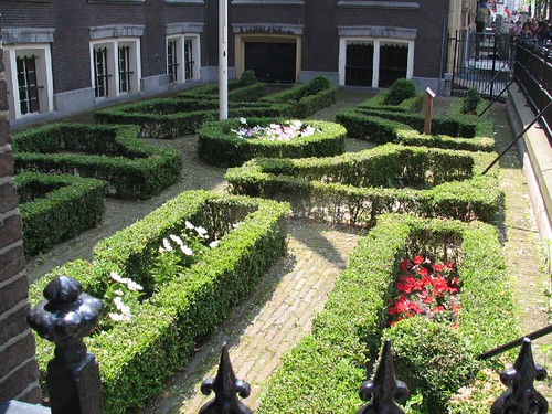 Wannabe-labyrinth in The Hague