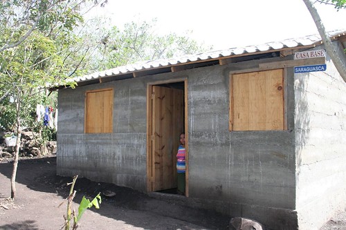 Esperanca House, after, water project