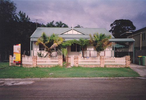 Bullnose with palms