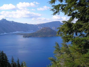 Crater Lake View and Wizard Island