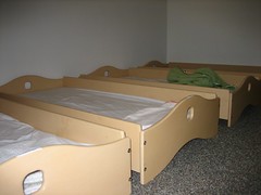 tray beds