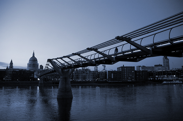 The Millennium Bridge :: Click for previous photo
