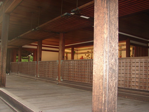 Inside the golden pavillon, Kyoto 金閣寺