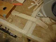 Rough-cut, slotted neck