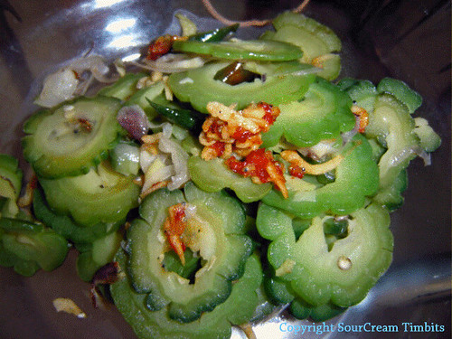 Cah Pare [Sauteed Bitter Gourd]