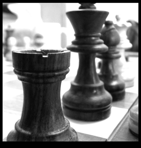 chesspiceclose001