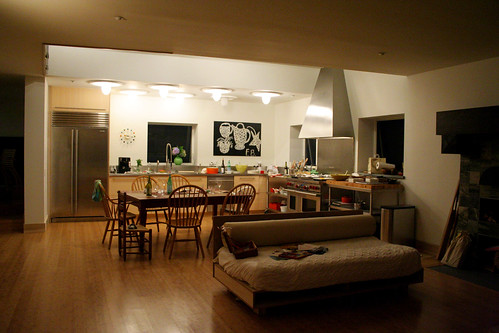 kitchen/living room
