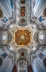 Würzburg, kath. Pfarrkirche Neumünster - Kuppel
