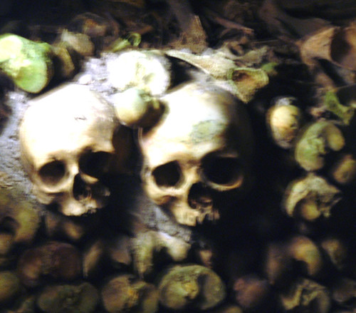 catacombs skulls