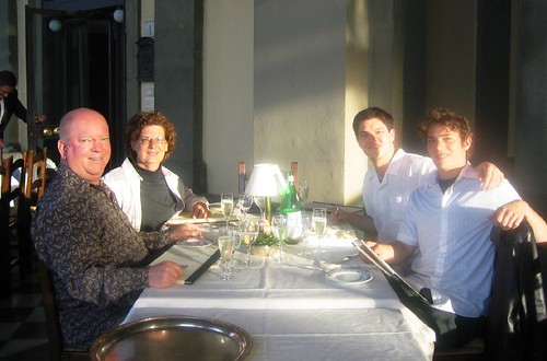 family-at-dinner-in-florence
