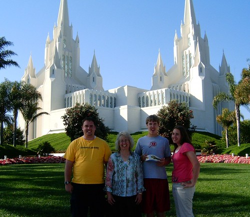 Family Picture at the San Diego temple
