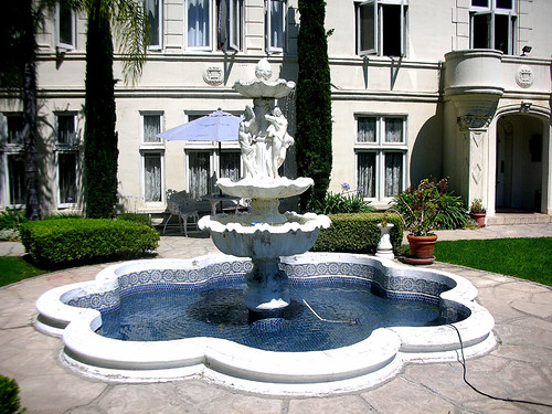 trianon fountain