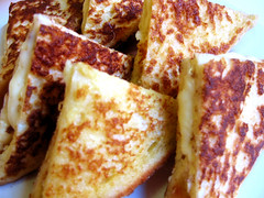 French Toast Sandwich & Cheesed Cauliflower: Fench Toast with Cheese.