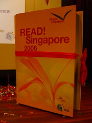 READ! Singapore 2006 Giant book (closed)