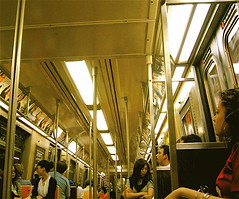 R train downtown