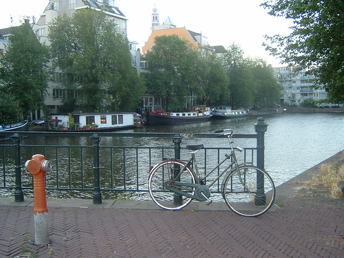 Amsterdam,  sus canales y bicicletas