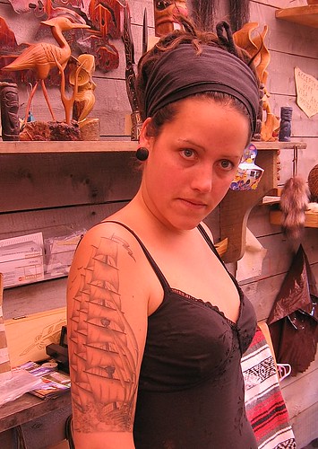 Woman with Amazing tattoo – Tobermory, a diver, rockwatching, 