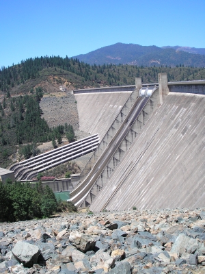 Shasta Dam, side view