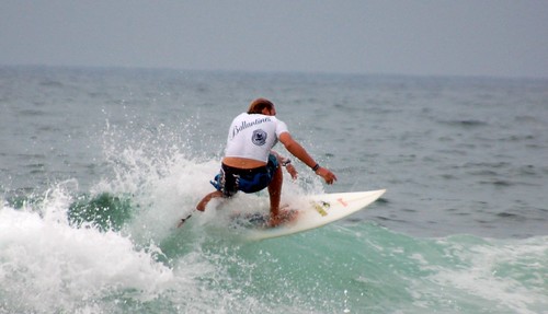 195629348 c0e5821382 LOS MEJORES SURFISTAS DE LA ESCENA NACIONAL COMPITEN EN LA PRIMERA PRUEBA DEL CIRCUITO BALLANTINEâ€™S GO SURF EN SOPELANA  Marketing Digital Surfing Agencia