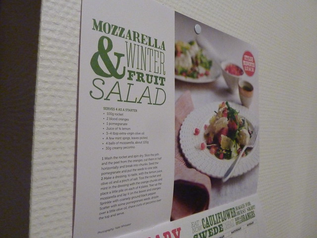 Jamie Oliver: Mozzarella & Winter Fruit Salad