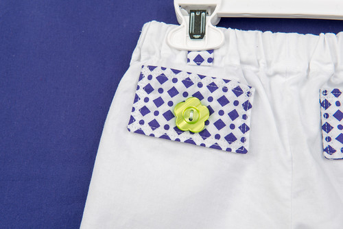Convertible pants button detail
