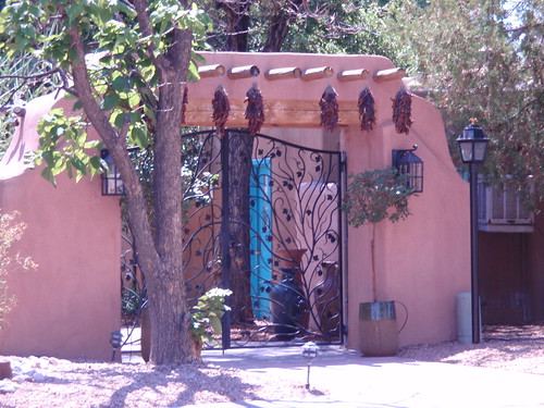 Casas de Suenos Gate
