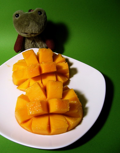 finally, i do cut mango nicely!