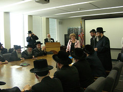 metzizah b'peh meeting in Albany 06/2006