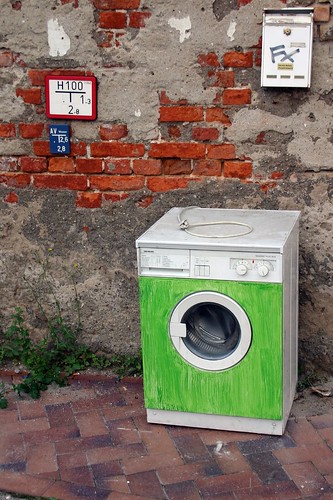Outdoor washing machine