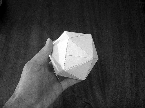 Icosahedral Twist Box