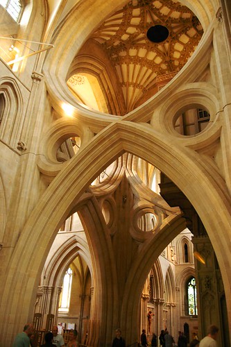 wells cathedral scissor arch