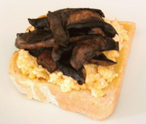 Scrambled Eggs and Mushrooms on Toast PS