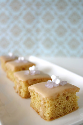 Buttermilk cake with Lemon Frosting