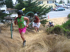 dfL Cyclo-cross-dress race