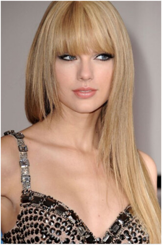 Taylor Swift blonde straight hair