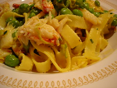 saffron crab and peas with pasta