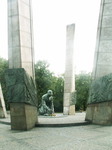 Warszawa - Pomnik Chwała Saperom